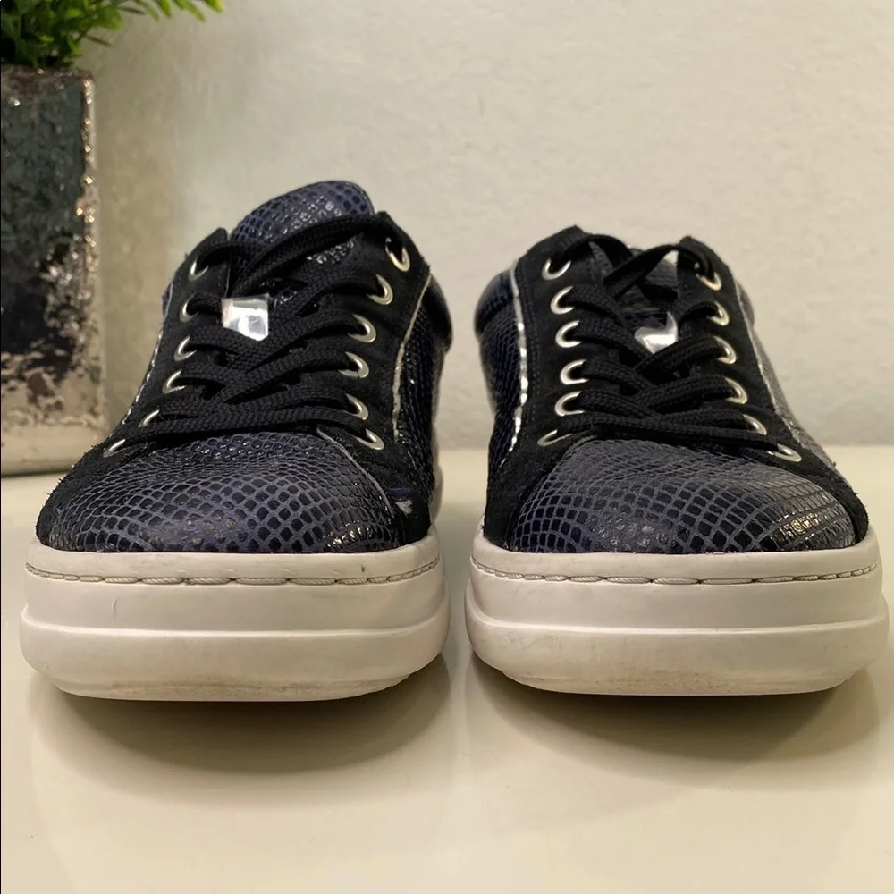 Geox python embossed